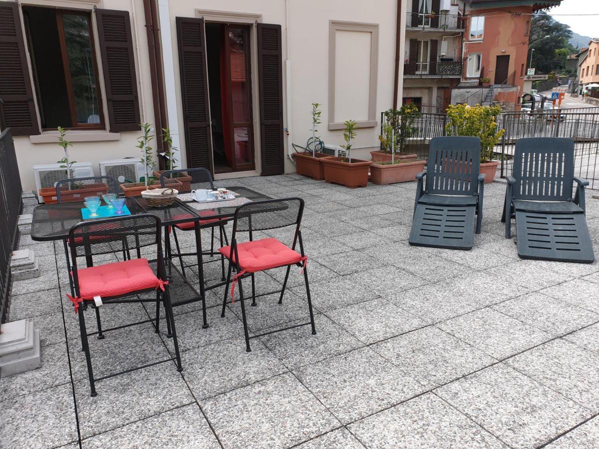 Voi Da Noi Intero Appartamento Con Parcheggio Privato Torno Exterior photo