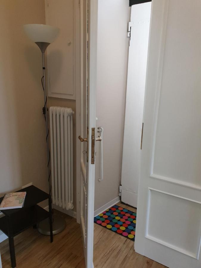 Voi Da Noi Intero Appartamento Con Parcheggio Privato Torno Exterior photo